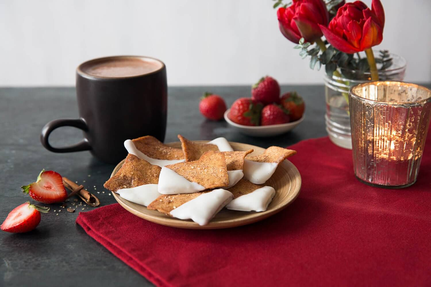 White Chocolate Dipped Cinnamon Sugar Pita Chips | Stacy's®